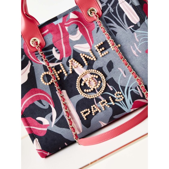 CHANEL print ➕ Wooden pearl logo beach bag model number AS3257